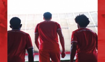 Koszulka domowa Bayernu Monachium w sezonie 2022-23