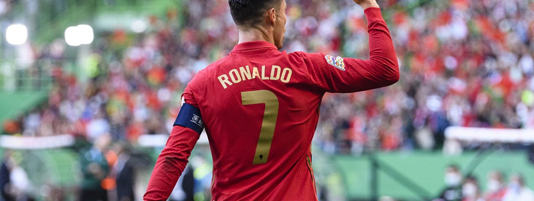 Messi i Ronaldo strzelili 7 goli w ciągu jednej nocy